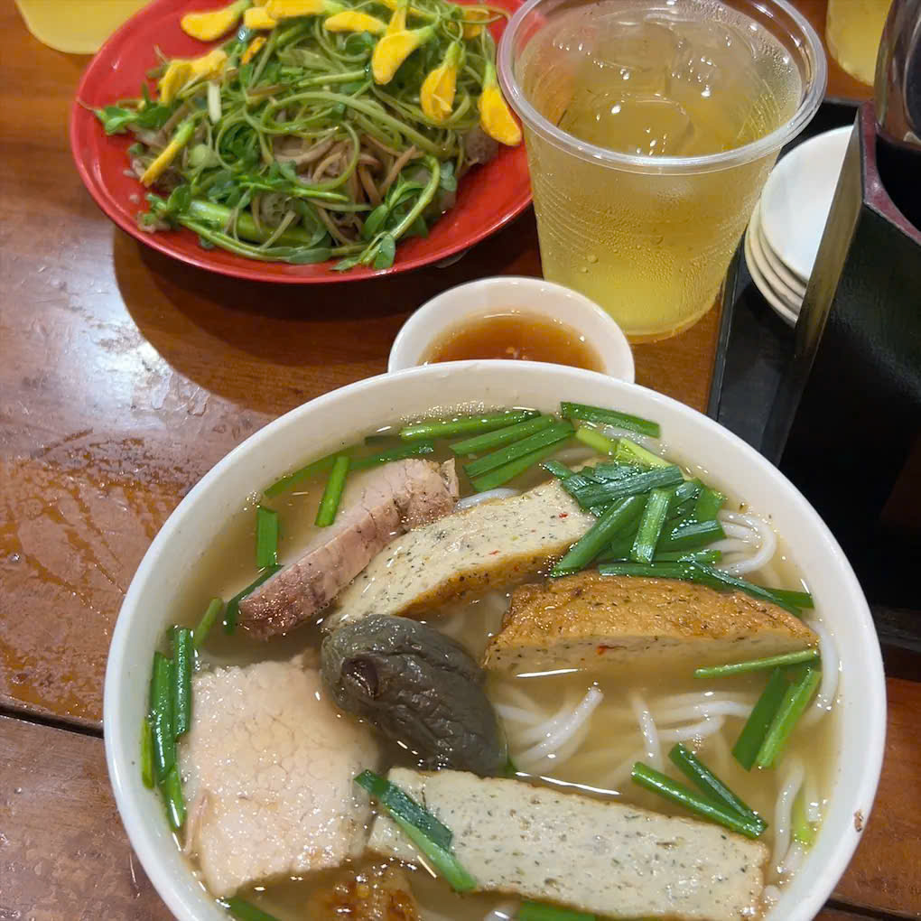 ブンマム(Bún Mắm)