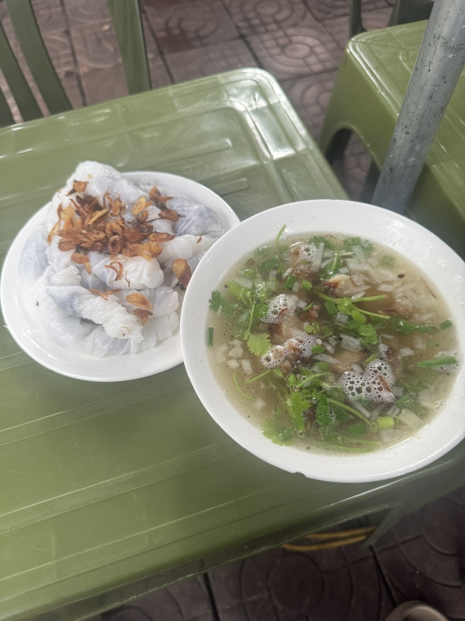 バインクオン・ラオカイ(Bánh Cuốn Lào Cai)