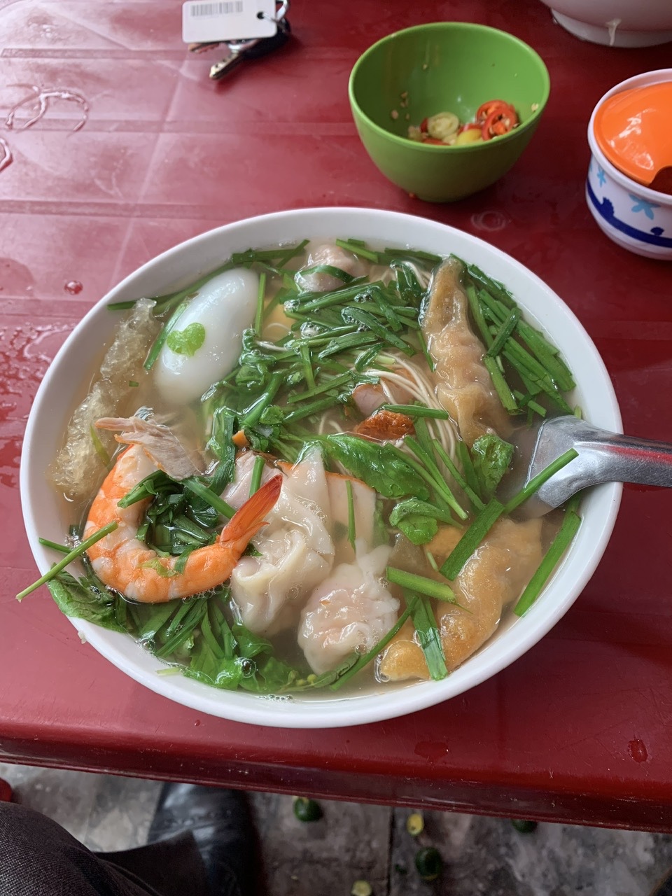 ミーヴァンタン(Mì Vằn Thắn)